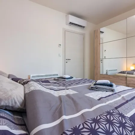 B Apartment